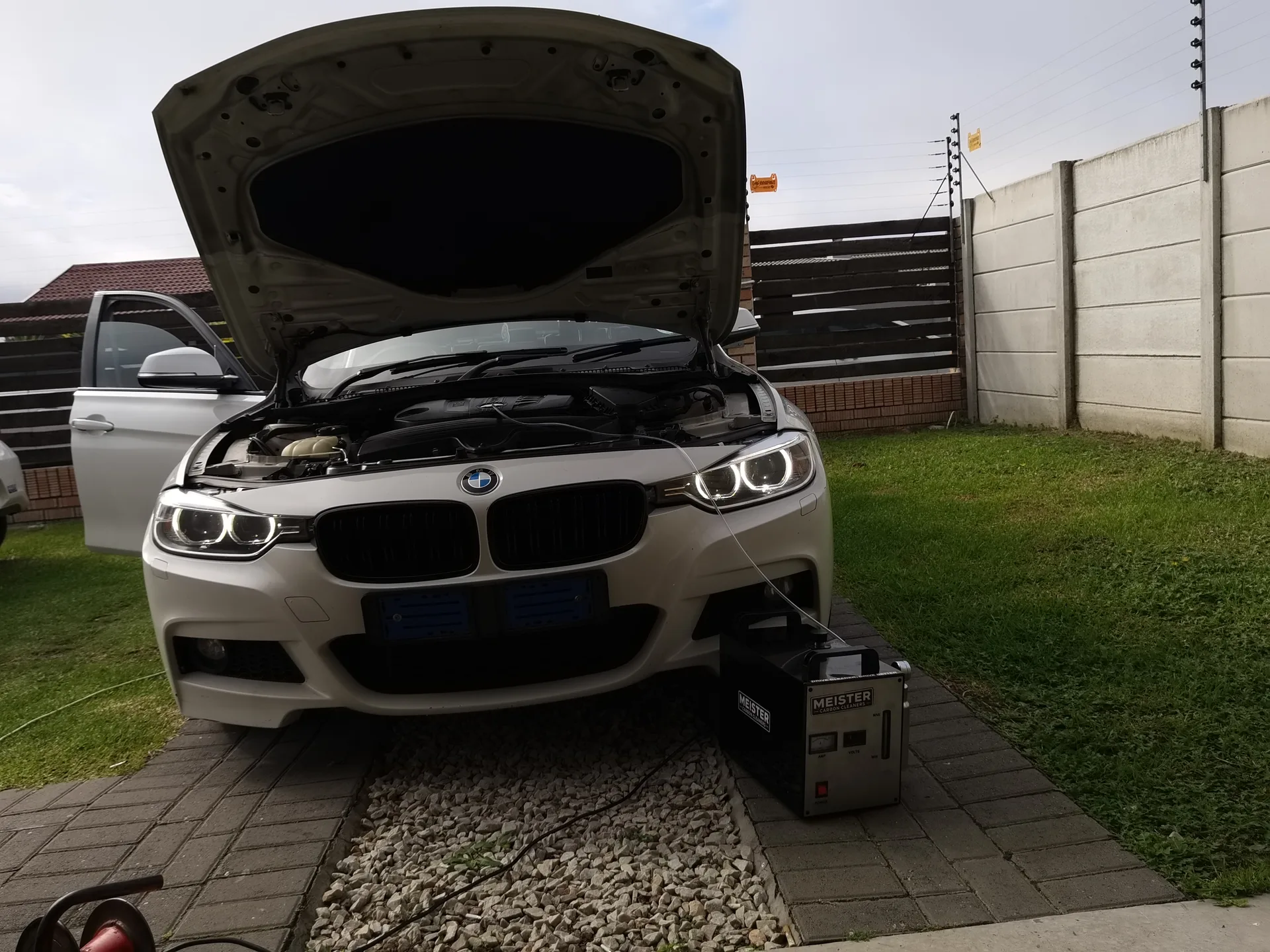 Real vehicle carbon cleaned by MCC