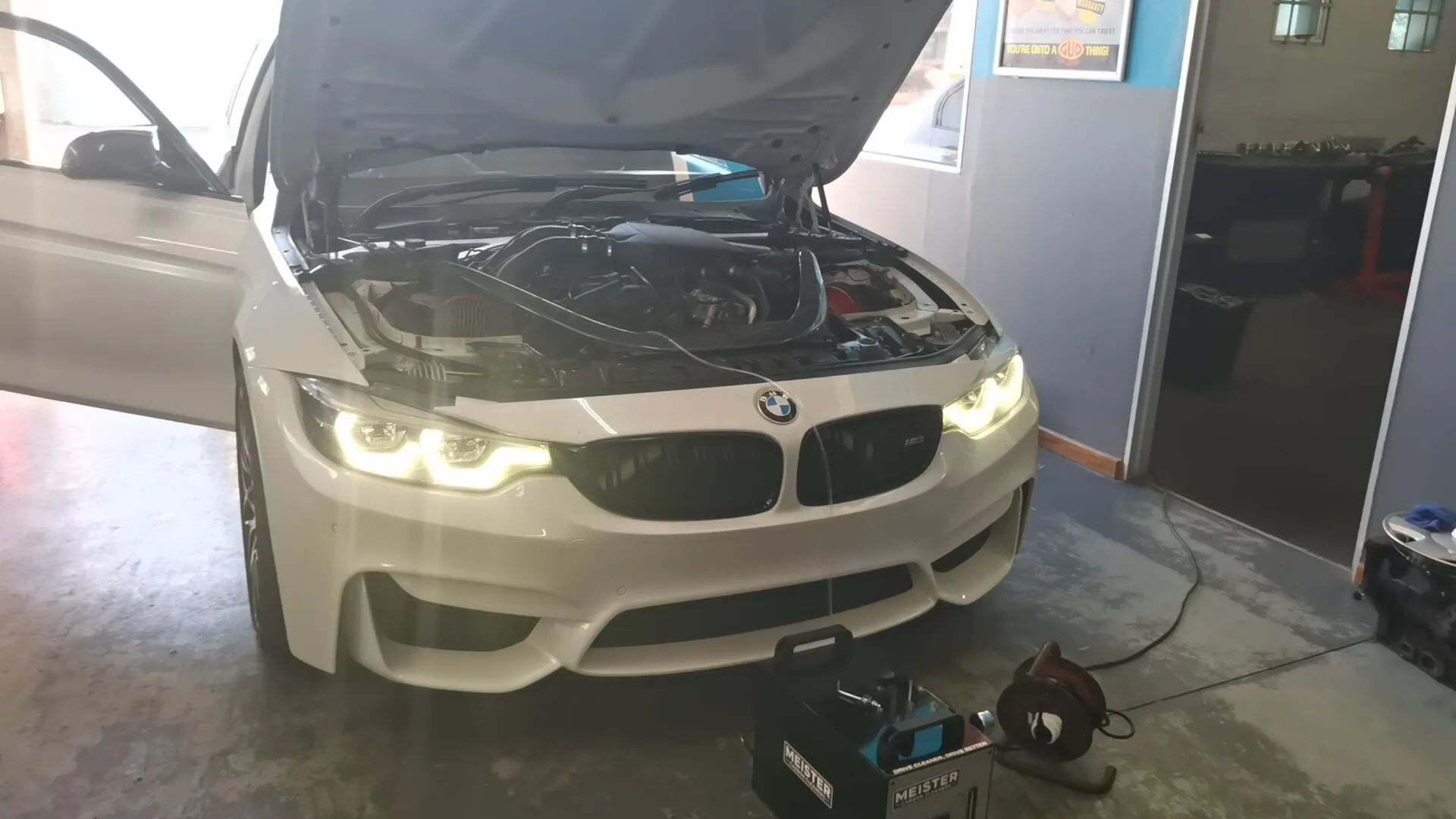 Real vehicle carbon cleaned by MCC