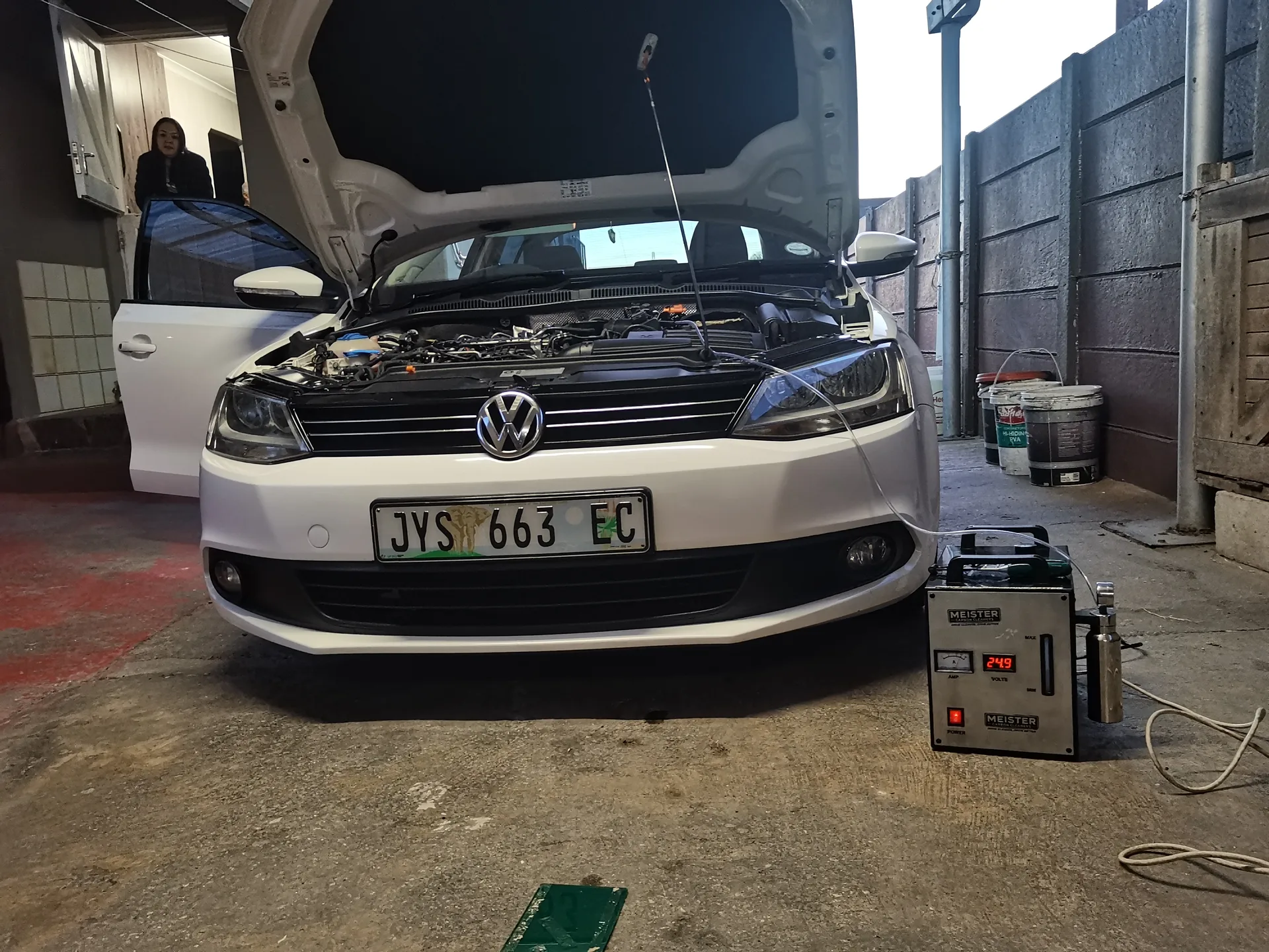 Real vehicle carbon cleaned by MCC